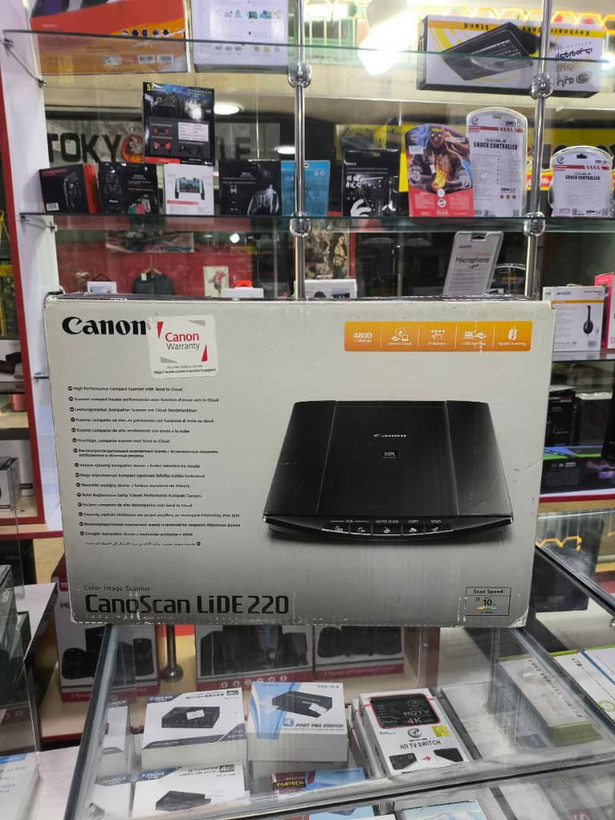اسکنر استوک CANON LiDE 220