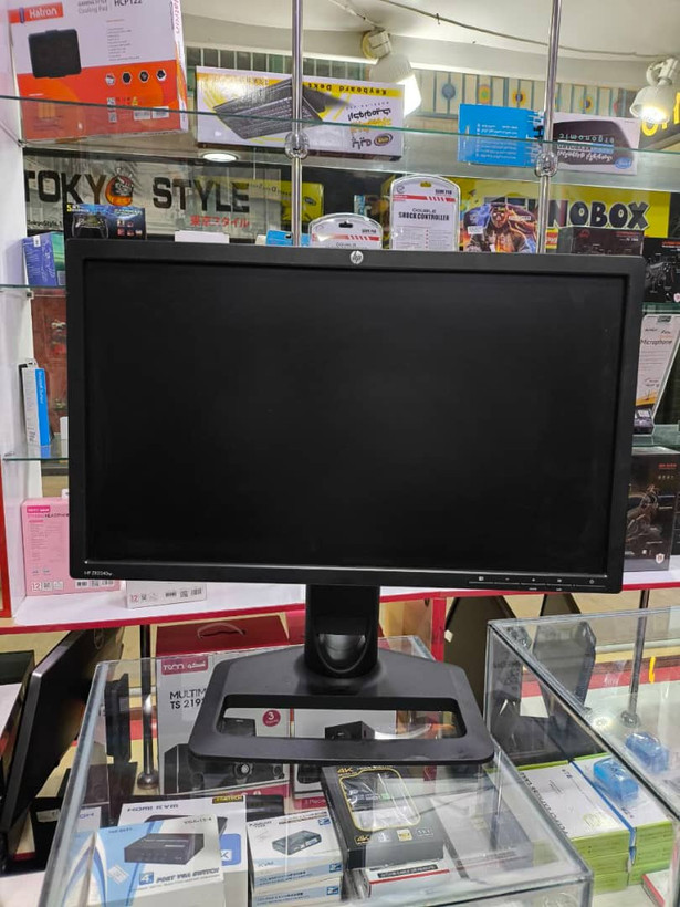 مانیتور استوک 22 اینچ LED-HP مدل=ZR2240W کد ۱