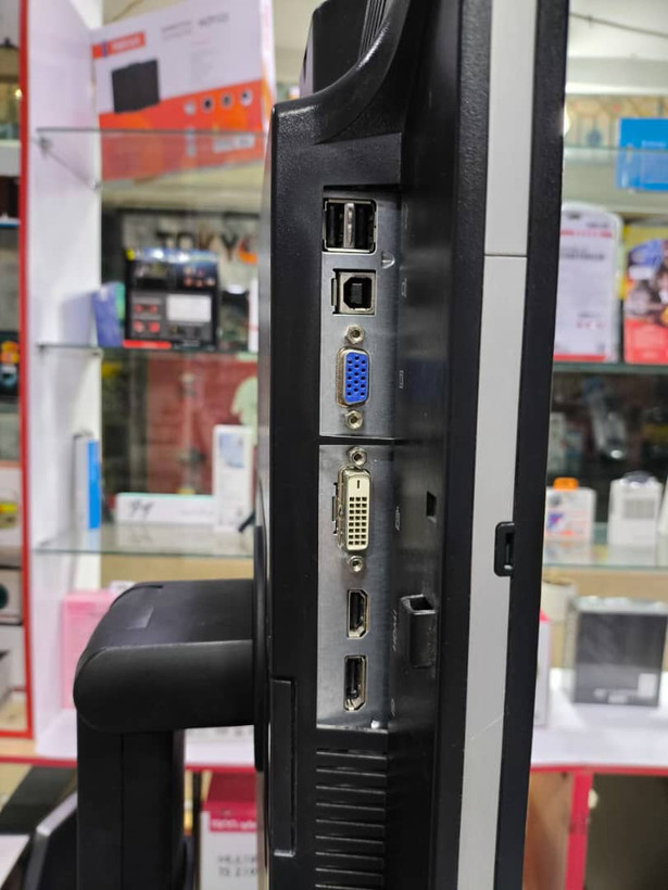 مانیتور استوک 22 اینچ LED-HP مدل=ZR2240W کد ۱