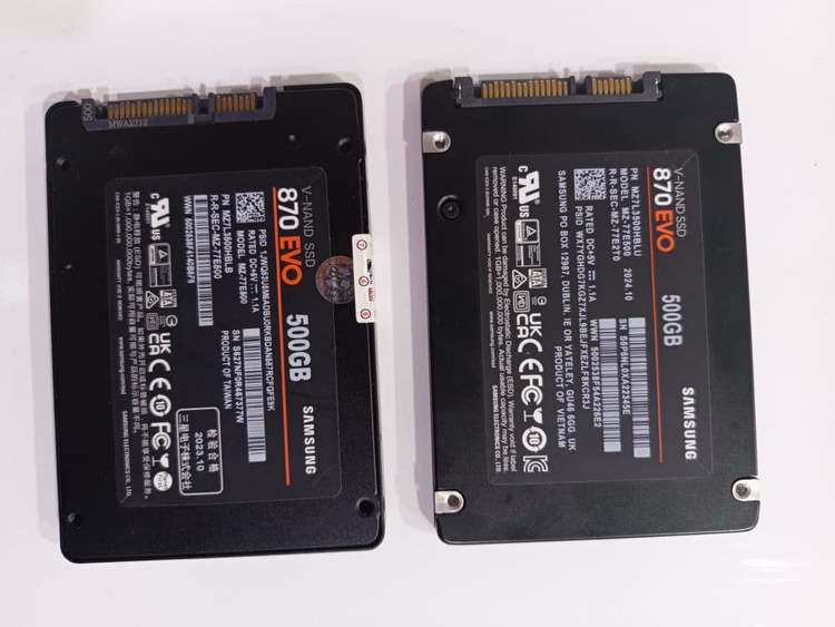 هارد SSD 500gb نو بدون کارتن SAMSOUNG مدل 870 EVO کارکرد زیر 4روز