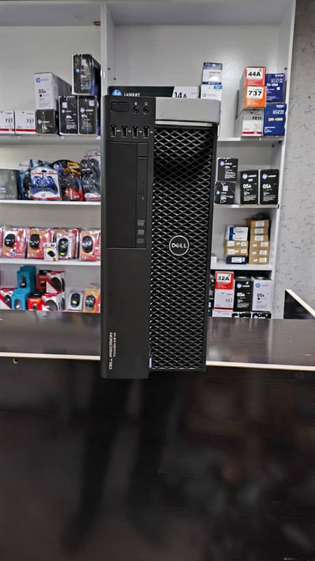کیس تاور Dell Precision T5810