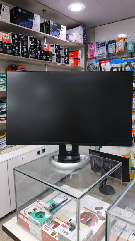 مانیتور استوک 27 اینچ سامسونگ مدل LS27R356FHNXA