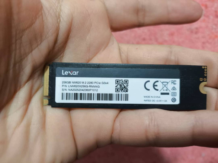 هارد کارکرده m.2 برند Lexar 256gb model 2280 g3*4