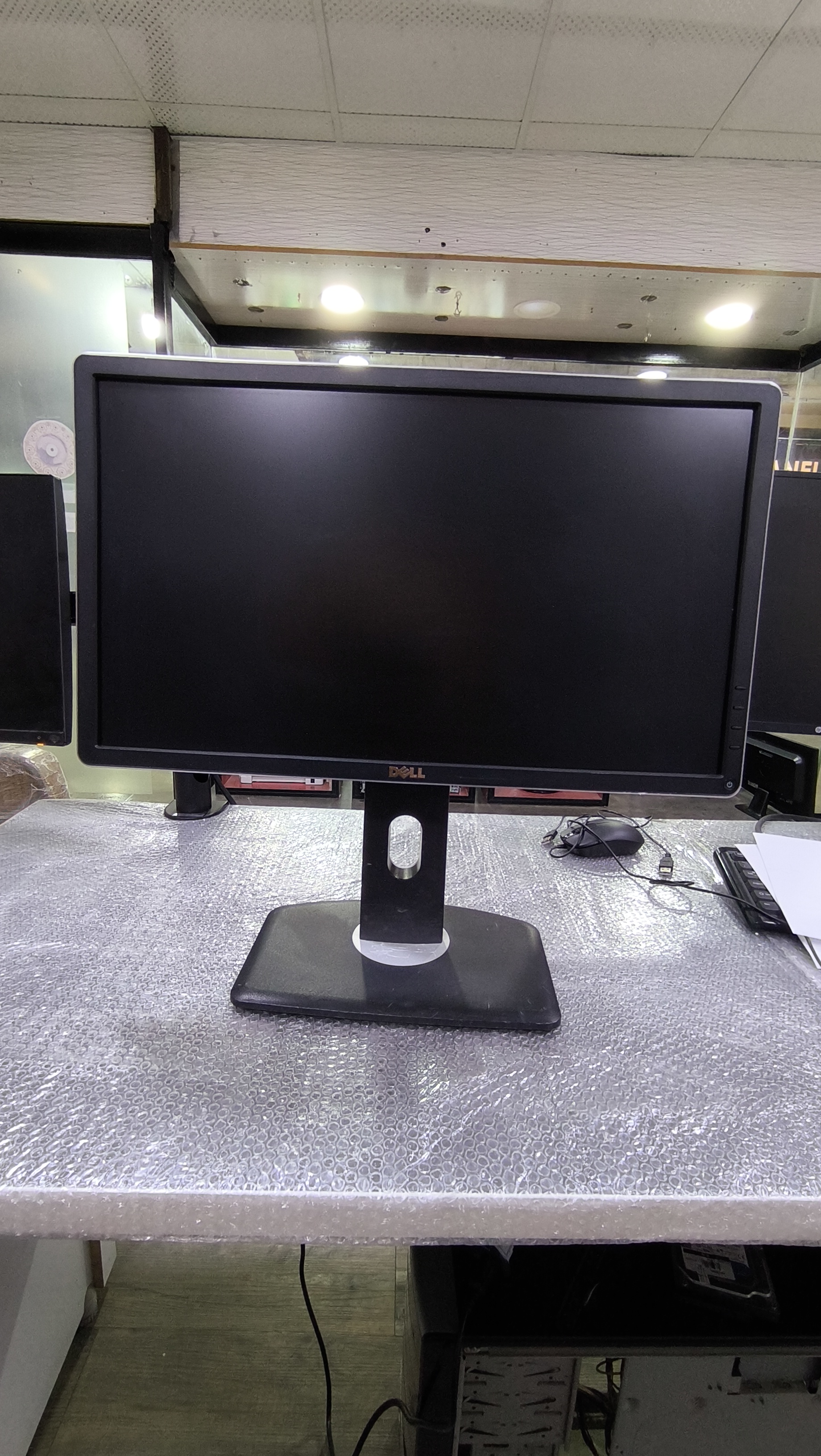 مانیتور 22 اینچ استوک  برند DEll  p2214hb